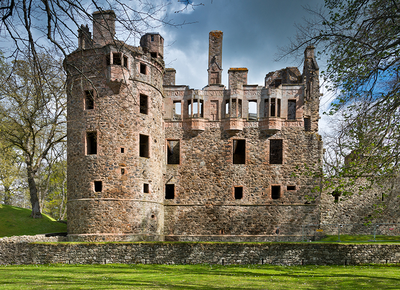 Castle Huntly in Perthshire Scotland - built by Andrew Gray 1st Lord Gray in 1452, historic seat of the Gray family